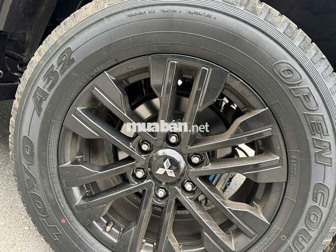 Mitsubishi Pajero Sport 2023 2.4D 4x2AT Đen