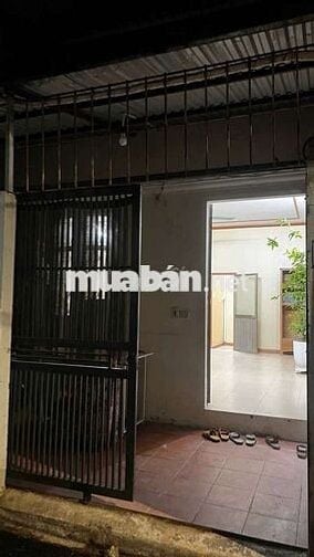 Cho thuê nhà Tô Ngọc Vân 70m², 2PN, full nội thất mới đẹp, gần Hồ Tây
