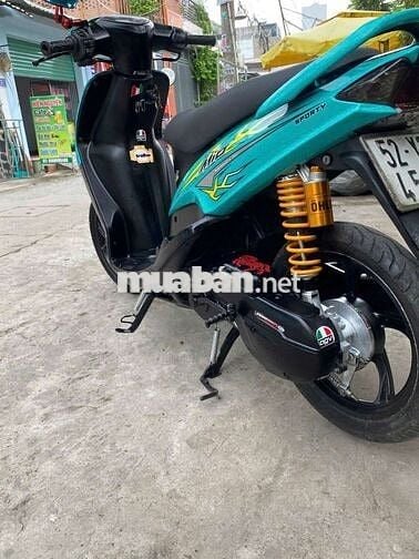 Yamaha Mio Thái Tự động Vàng, Đen
