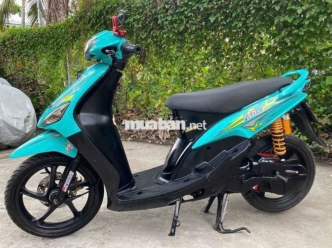 Yamaha Mio Thái Tự động Vàng, Đen