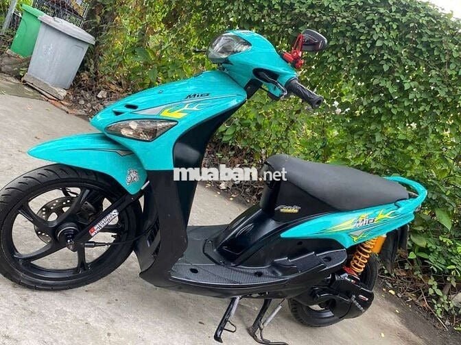 Yamaha Mio Thái Tự động Vàng, Đen