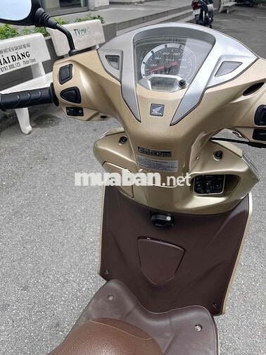 Honda Lead 125 2015 Vàng nâu