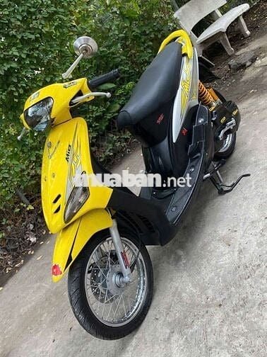 Yamaha Mio Thái Tự động Vàng, Đen