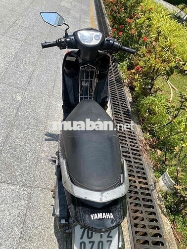 Yamaha Nouvo màu Đen ( Viền đỏ)