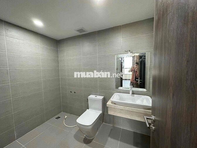 Cho thuê Penthouse Park View 152 Điện Biên Phủ 4pn giá 25 triệu 130m2