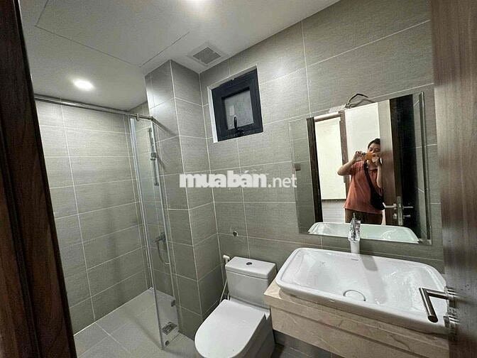 Cho thuê Penthouse Park View 152 Điện Biên Phủ 4pn giá 25 triệu 130m2