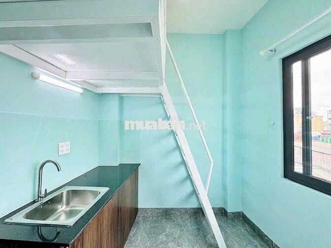 duplex giá rẻ,kế đh Ngân Hàng,cửa sổ to thoáng mát