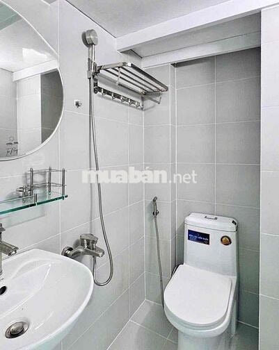 duplex giá rẻ,kế đh Ngân Hàng,cửa sổ to thoáng mát