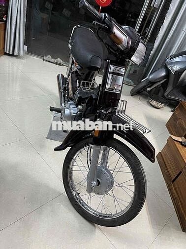 Honda Dream Thái Đen, Trắng Đã dọn mới