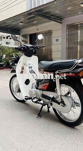 Honda Dream Thái Đen, Trắng Đã dọn mới