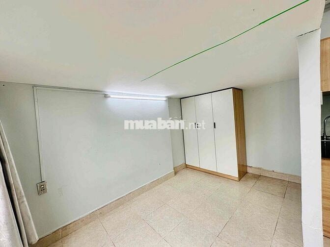 Duplex Quận 3-Cửa Sổ-Thang Máy-Hầm xe-Full Nội Thất-Vòng Xoay Dân Chủ