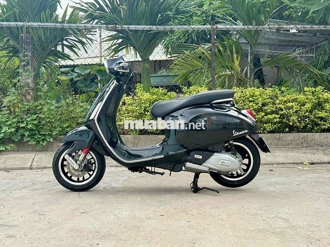 Vespa Sprint 125 Abs 2022 odo 7k Bstp 9 chủ
