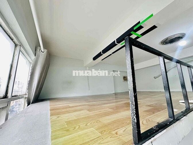 Duplex Quận 3-Cửa Sổ-Thang Máy-Hầm xe-Full Nội Thất-Vòng Xoay Dân Chủ