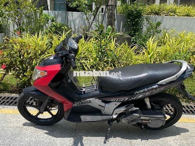 Yamaha Nouvo màu Đen ( Viền đỏ)