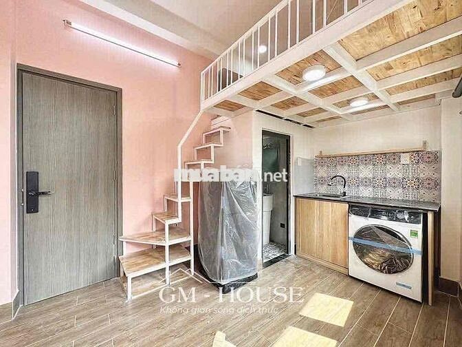Phòng gác ban công full nt có máy giặt riêng gần ngã tư hàng xanh