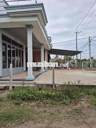 CHÍNH CHỦ CẦN BÁN ĐẤT CÓ SẴN NHÀ CẤP 4 MỚI - TÂN HƯNG - TÂY NINH