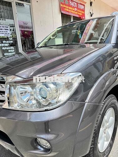 Toyota Fortuner 2010 Xám Tự động 7 chỗ
