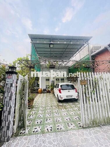 Bán nhà cấp 4 sân vườn- 5 phòng trọ tháng sạch đẹp