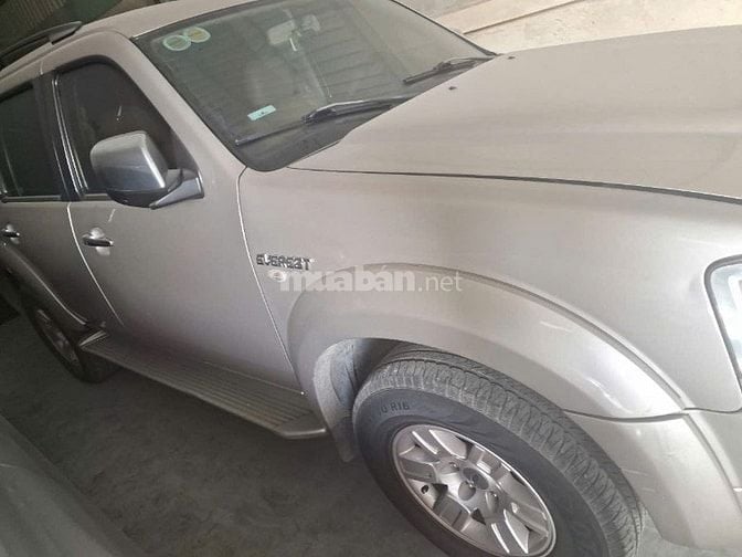Bán Xe Ford Everest ít đi, thích hợp cho gia đình