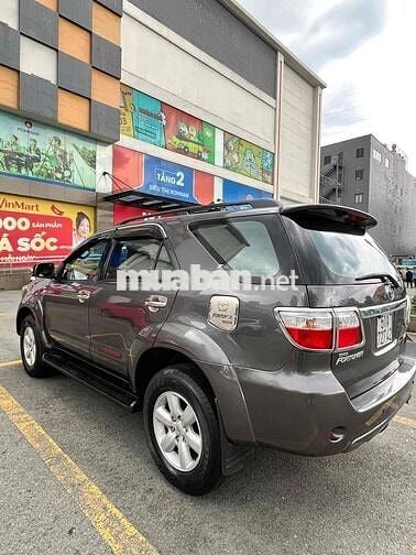 Toyota Fortuner 2010 Xám Tự động 7 chỗ