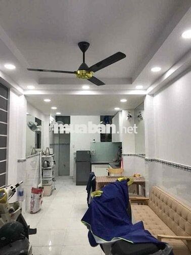 Cho thuê nhà 5PN hẻm Bùi Thị Xuân P Bến Thành, Q1.