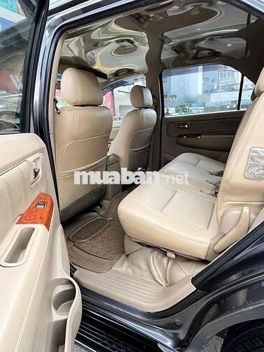 Toyota Fortuner 2010 Xám Tự động 7 chỗ