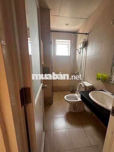 Cho thuê căn 3PN 2WC chung cư Tara đủ nội thất - Giá thuê 14 triệu