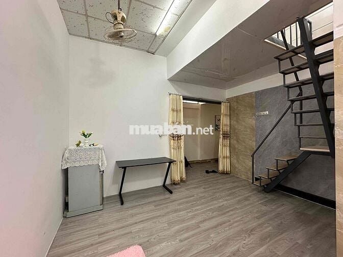 MỘT TRỆT MỘT LẦU RỘNG NHƯ NHÀ NGUYÊN CĂN