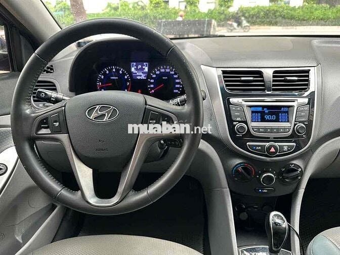 Hyundai Accent Blue 2015 1.4AT Hatback đi 4,8van