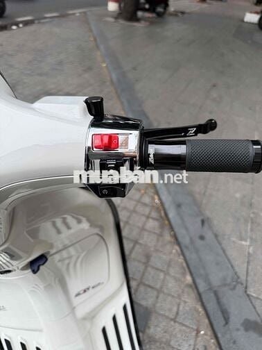 Piaggio Vespa Sprint 125 ABS 2023 Trắng 3000km
