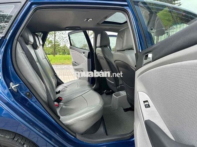 Hyundai Accent Blue 2015 1.4AT Hatback đi 4,8van