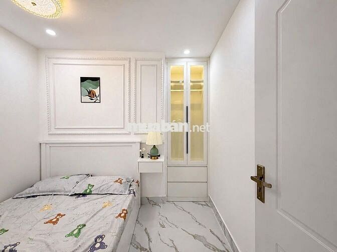 BÁN NHÀ NGUYỄN ĐÌNH CHÍNH QUẬN PHÚ NHUẬN