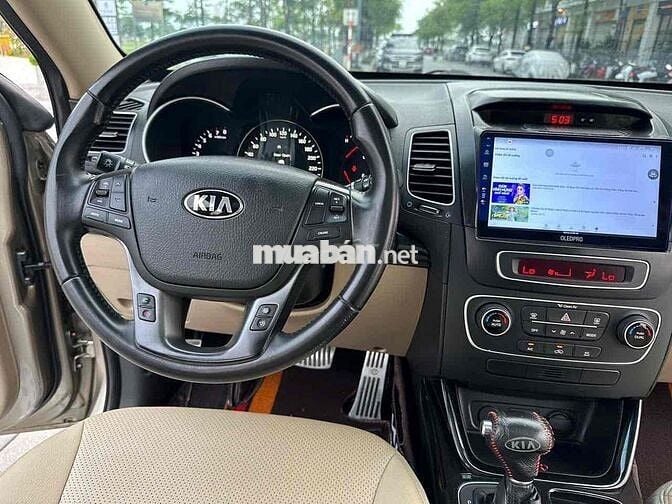 Kia Sorento 2.4AT GATH 2016 Full Options Vàng Cát