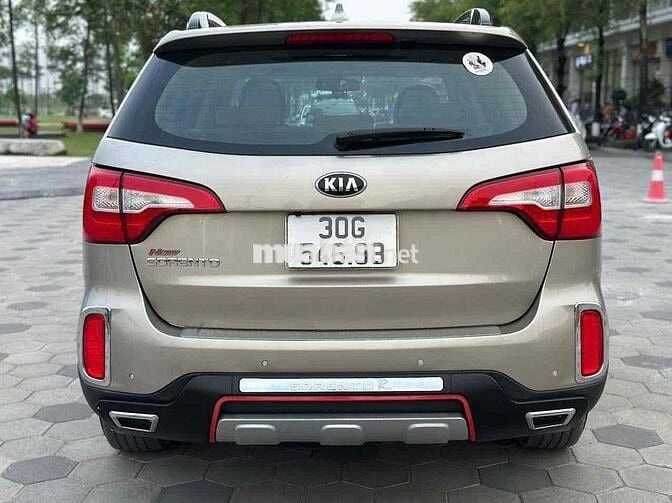 Kia Sorento 2.4AT GATH 2016 Full Options Vàng Cát