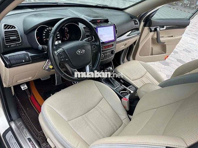 Kia Sorento 2.4AT GATH 2016 Full Options Vàng Cát