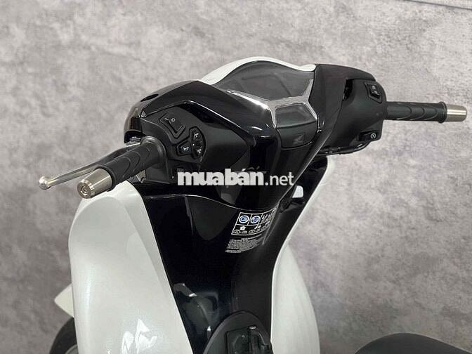 Honda SH 160 ABS 2024 Trắng bạc đen 8.000km
