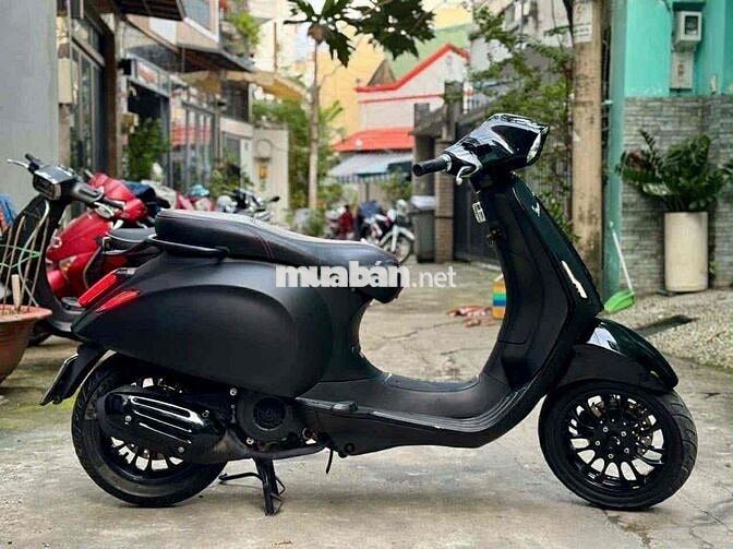 Piaggio Vespa Đen Tự động