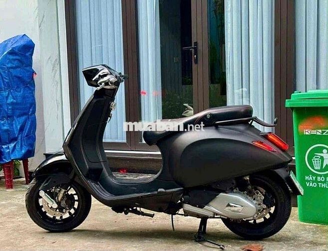 Piaggio Vespa Đen Tự động