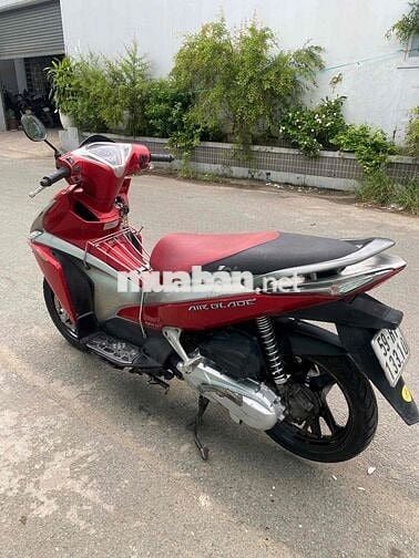 Honda Airblade đầu bò biển tp. máy siêu êm ngon