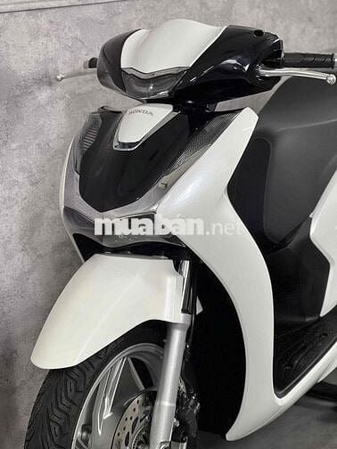 Honda SH 160 ABS 2024 Trắng bạc đen 8.000km