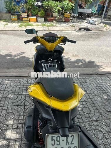 Yamaha NVX 125 2017 Vàng Khóa thông minh