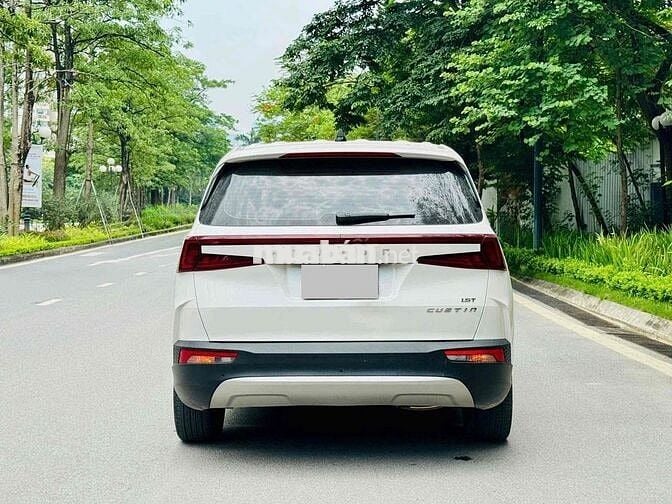 Hyundai Custin Đặc Biệt 1.5T 2024 Trắng