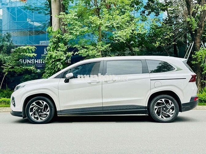 Hyundai Custin Đặc Biệt 1.5T 2024 Trắng