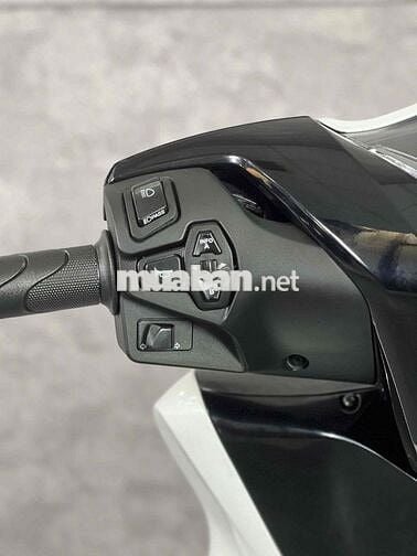 Honda SH 160 ABS 2024 Trắng bạc đen 8.000km