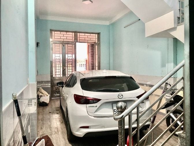 Chính chủ cho thuê nhà mặt tiền đường Trịnh Đình Trọng, phường Tân Phú