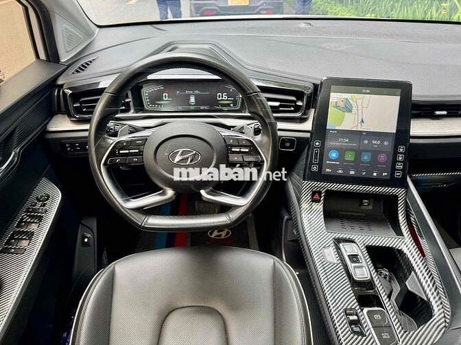 Hyundai Custin Đặc Biệt 1.5T 2024 Trắng