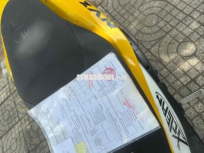 Yamaha NVX 125 2017 Vàng Khóa thông minh