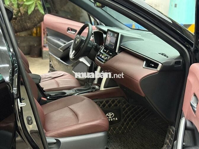 Toyota Cross 1.8V 2022 Đen 35.721km (GIÁ CÒN GIẢM)
