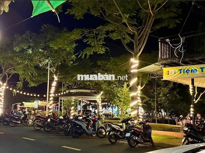LÔ ĐẤT CỰC ĐẸP ĐƯỜNG NHỰA 13M CÓ VỈA HÈ, NGAY UỶ BAN XÃ 5x20=100M2