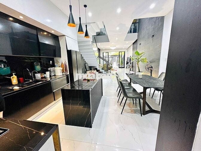 bán nhà 4 tầng phan huỳnh điểu. nam hò xuân